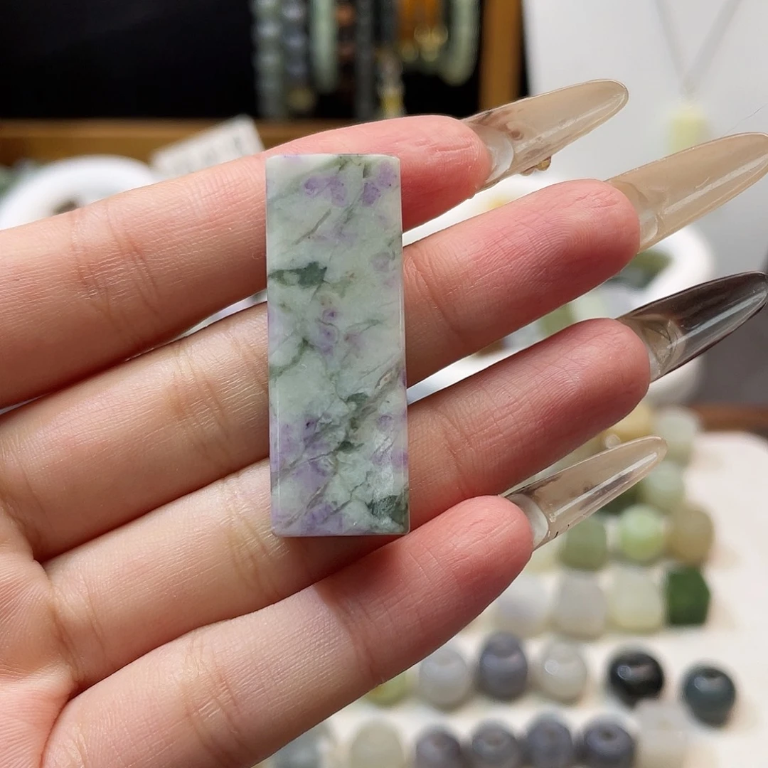 和田玉未镶嵌颈饰不退不换