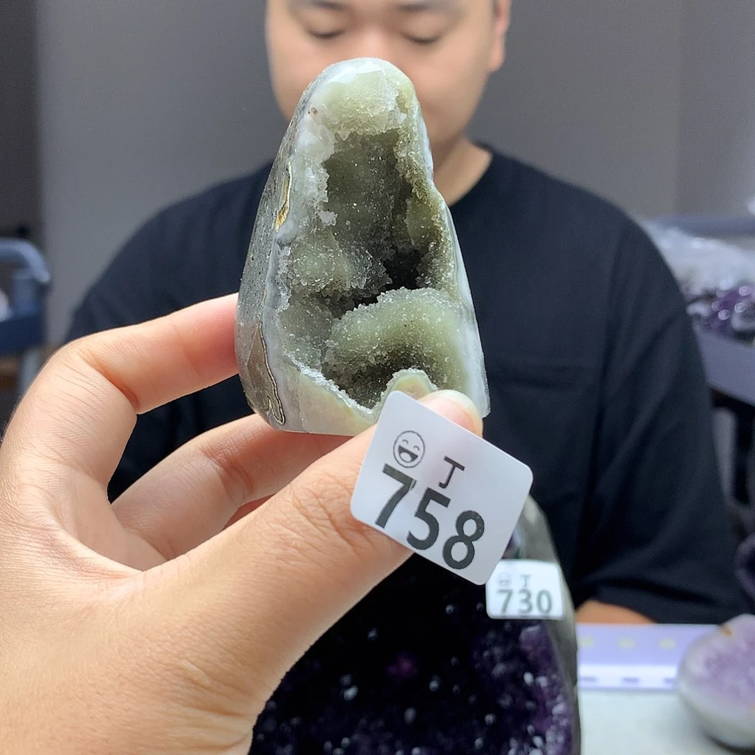 未镶嵌大型摆件（非配饰）水晶