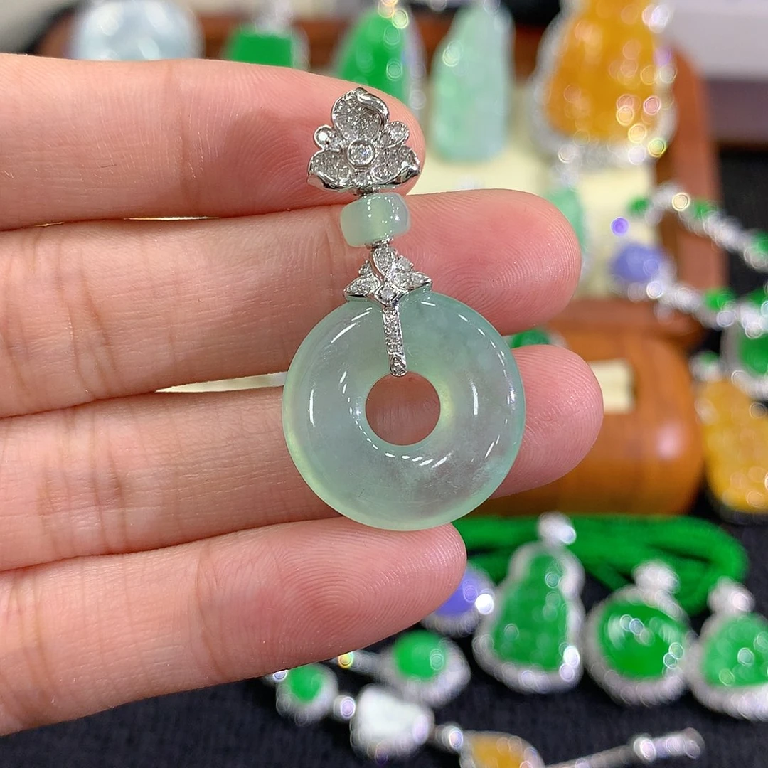 【闪购商品】翡翠18K金镶嵌吊坠(不含链)甜甜圈