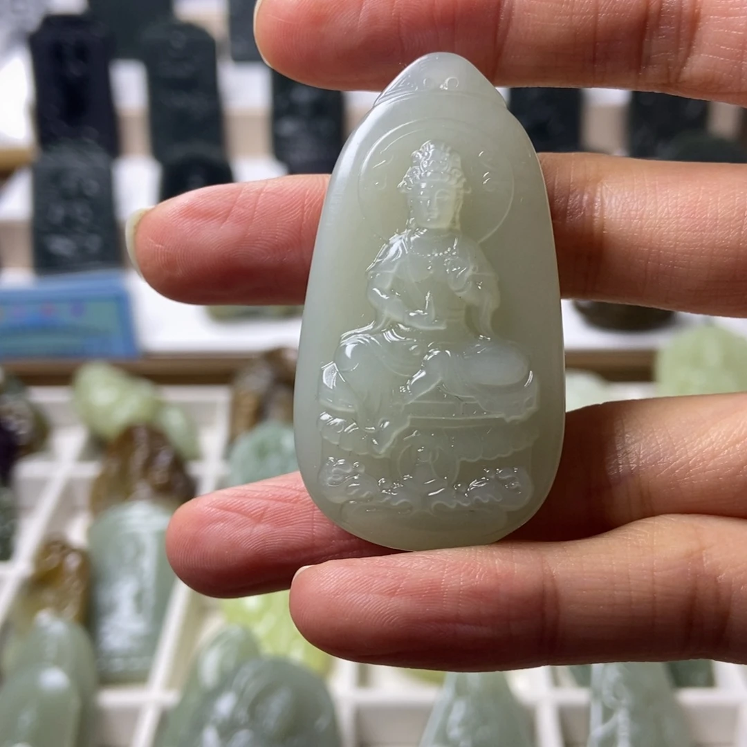 和田玉未镶嵌颈饰