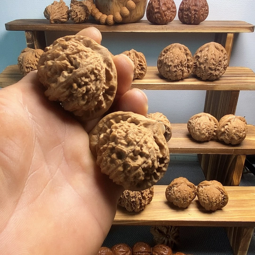 文玩核桃吊坠官帽47.39.43