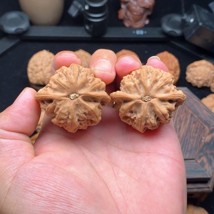 夏***冰文玩核桃吊坠42佛肚