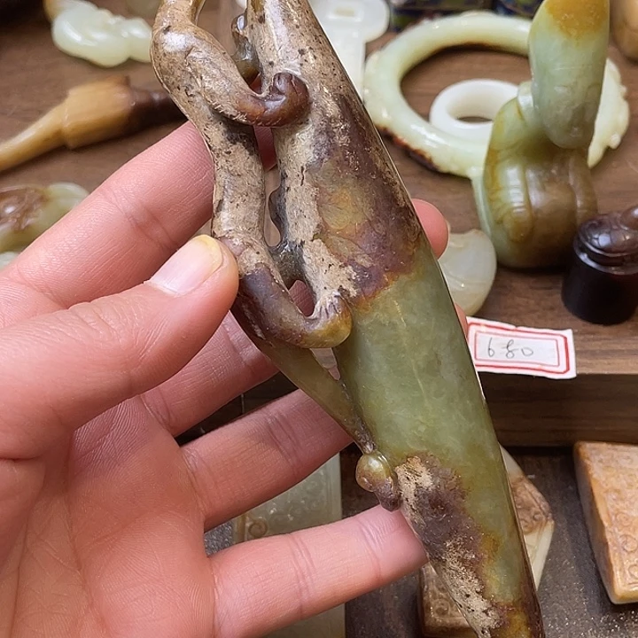 隆***店和田玉（糖玉）未镶嵌颈饰