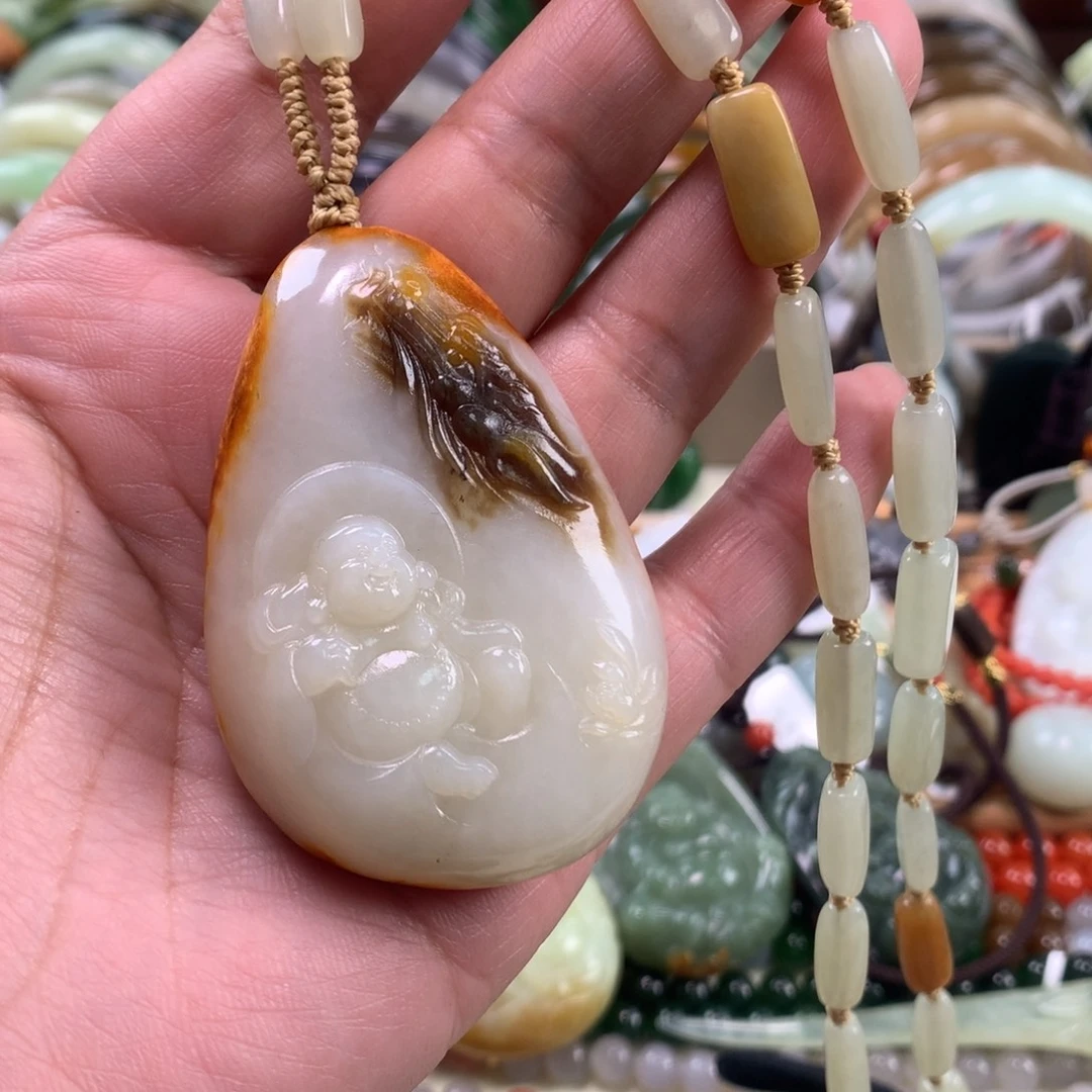 和田玉未镶嵌颈饰