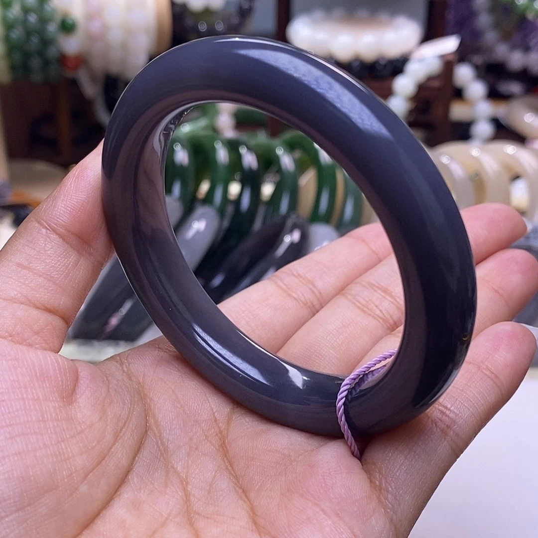 颈饰未镶嵌和田玉毕业级老坑料浓烟紫满色手镯55