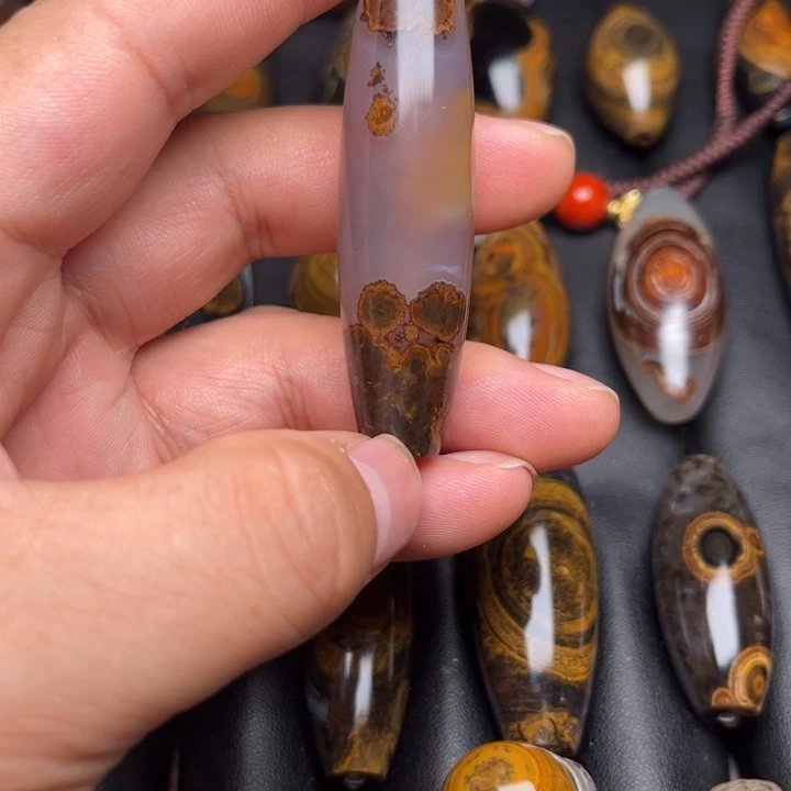 石英质玉珠宝半成品未镶嵌燕****一