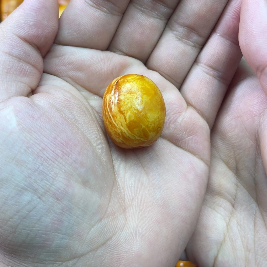 琥珀未镶嵌吊坠(不含链)