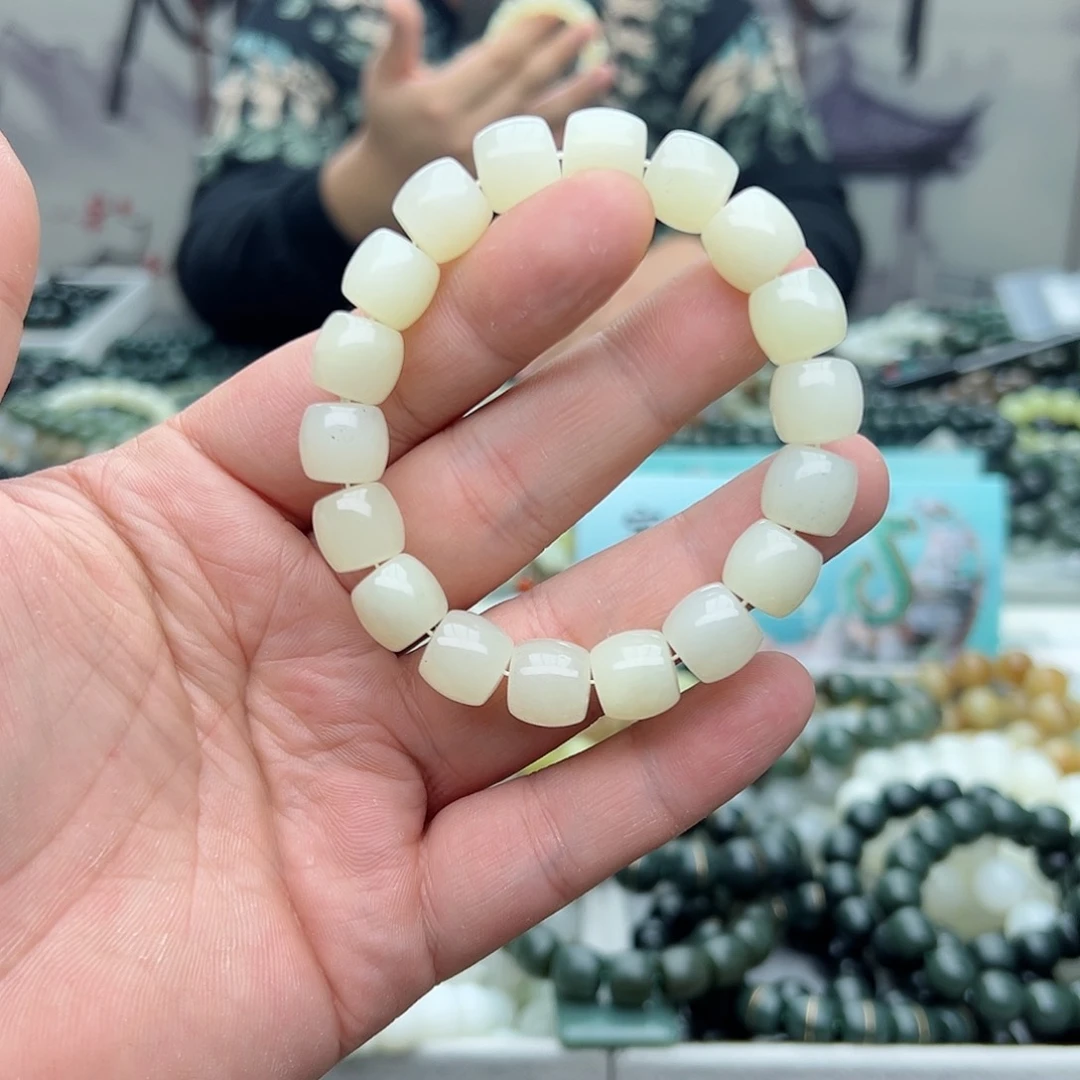 和田玉手链未镶嵌