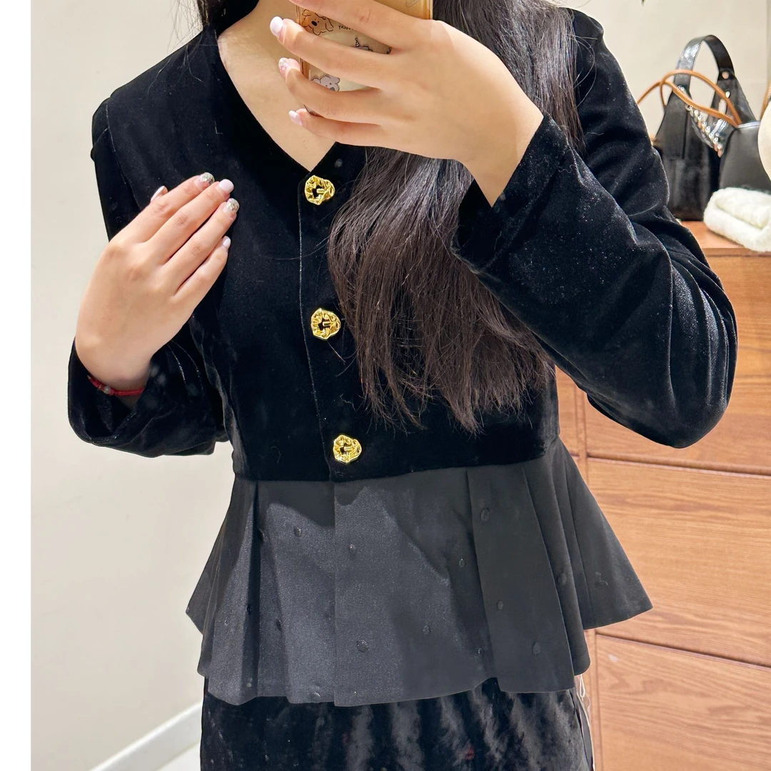 新款韩版上衣女装