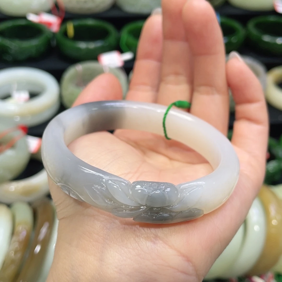 未镶嵌手镯和田玉45