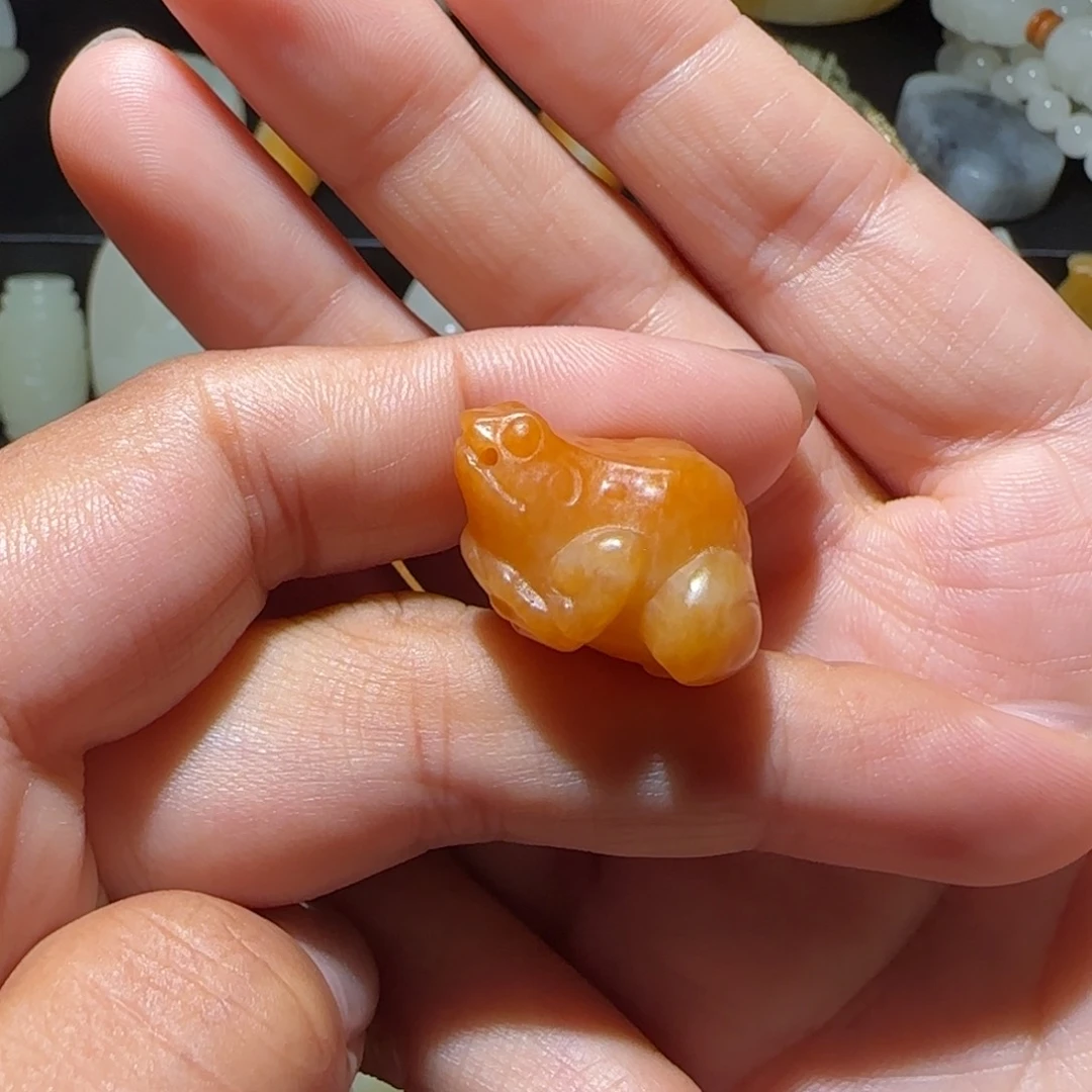 用***2和田玉未镶嵌颈饰