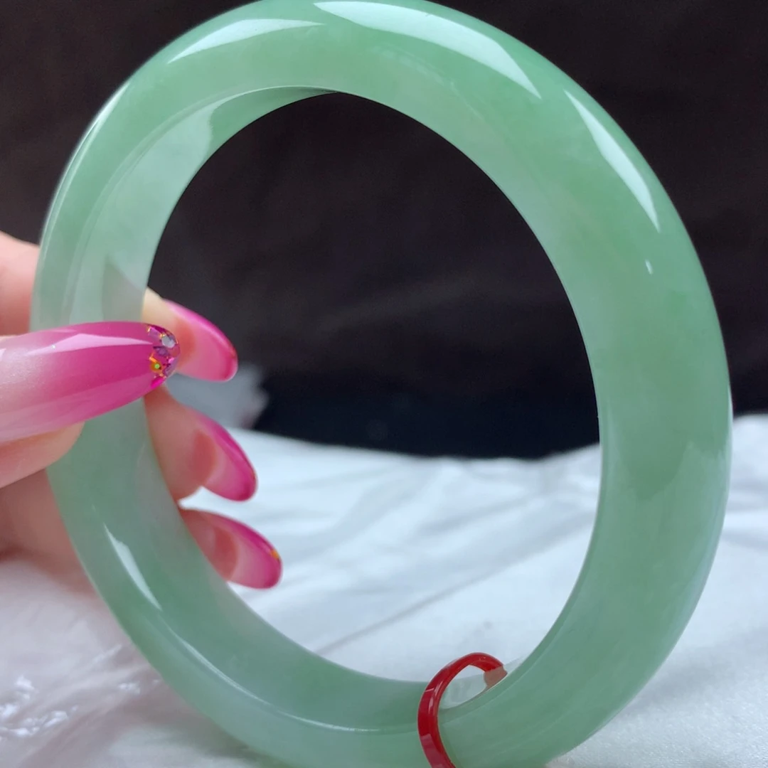 未镶嵌手镯翡翠96635，