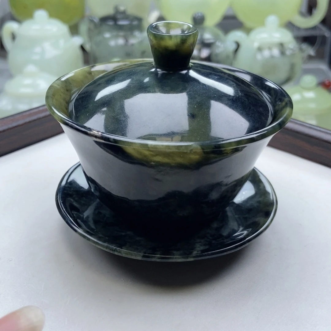 蛇纹石玉未镶嵌水杯