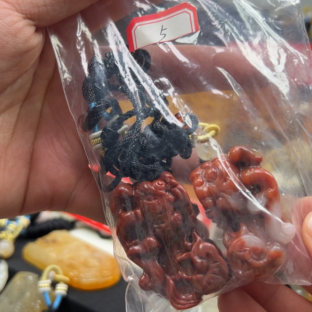 石英质玉（黄龙玉）未镶嵌多样性发货，发其一