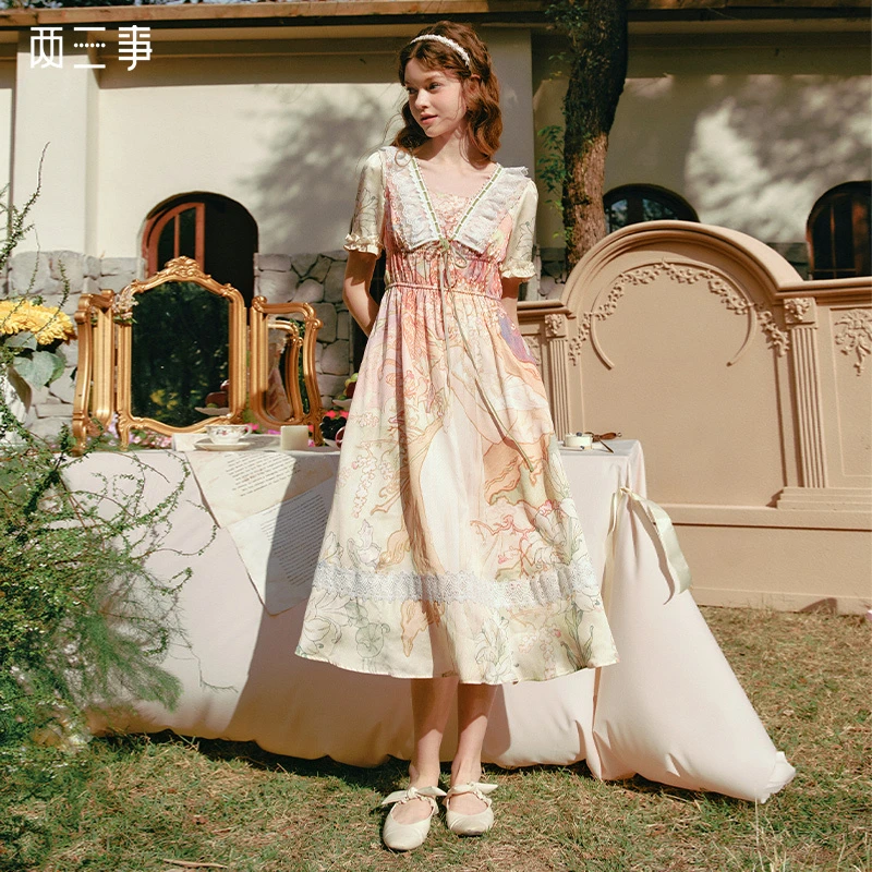 两三事占梦绮罗 蕾丝荷叶边印花连衣裙S25CLY370