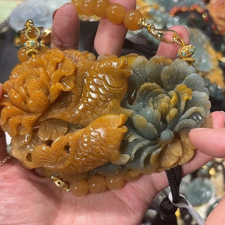 岫玉未镶嵌毛衣链