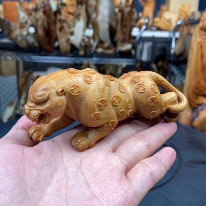 柏木（崖柏）金钱豹