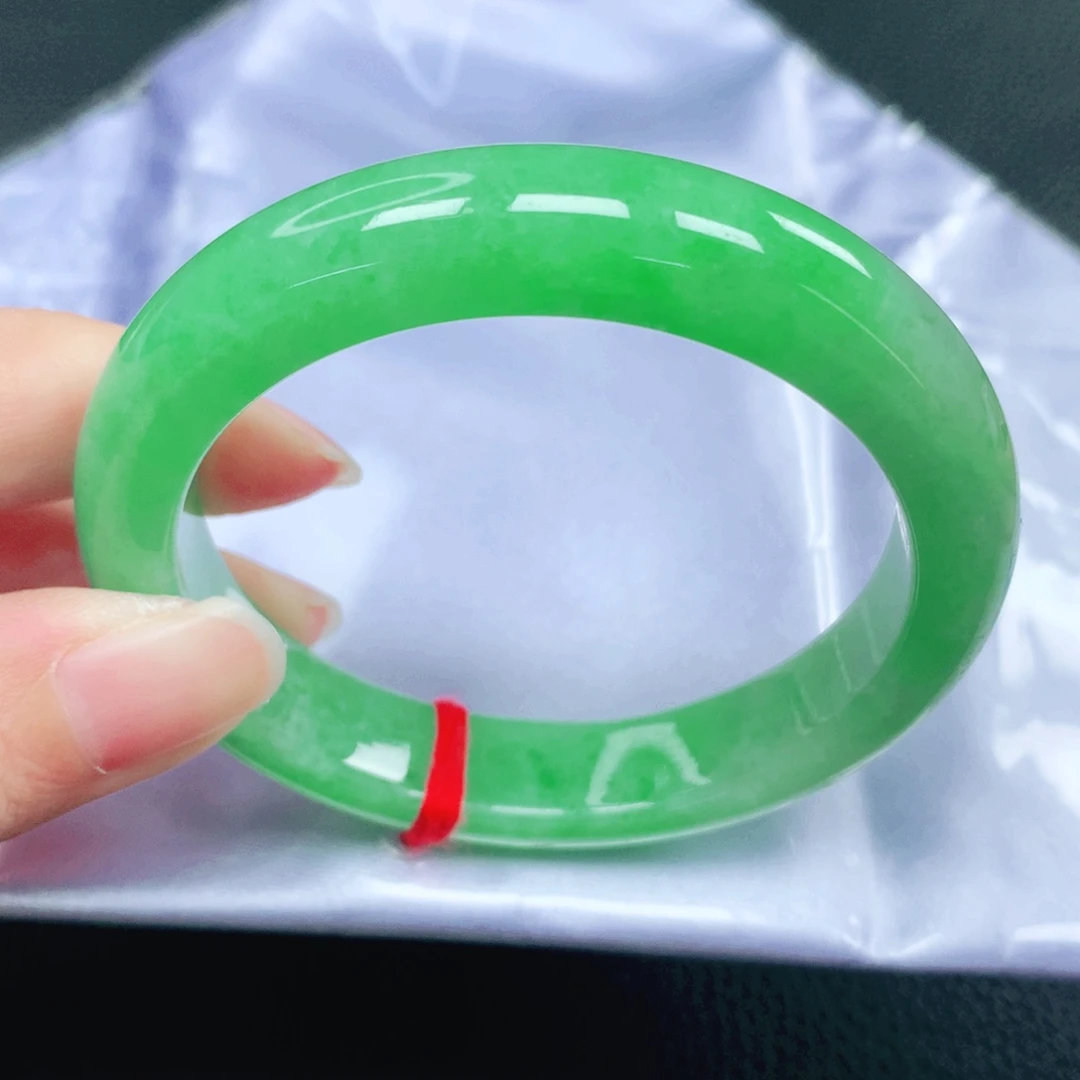 翡翠未镶嵌手镯52圈