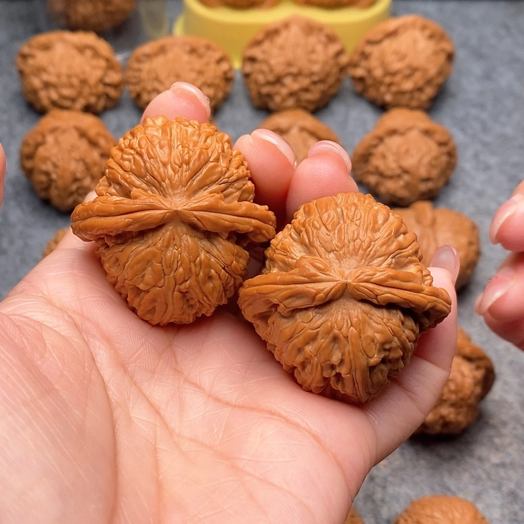 文玩核桃把件观**涛精品白狮子42全品