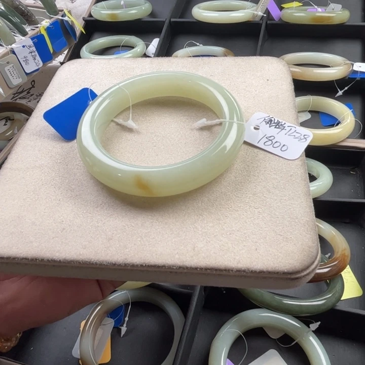 未镶嵌手镯和田玉玲珑美镯57.2