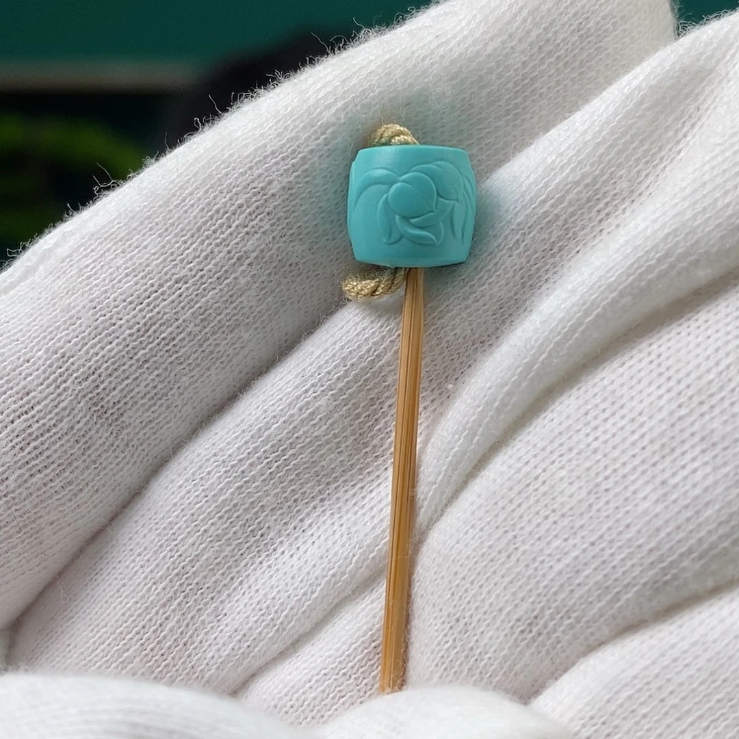 绿松石未镶嵌珠宝奇石9.1 荷花