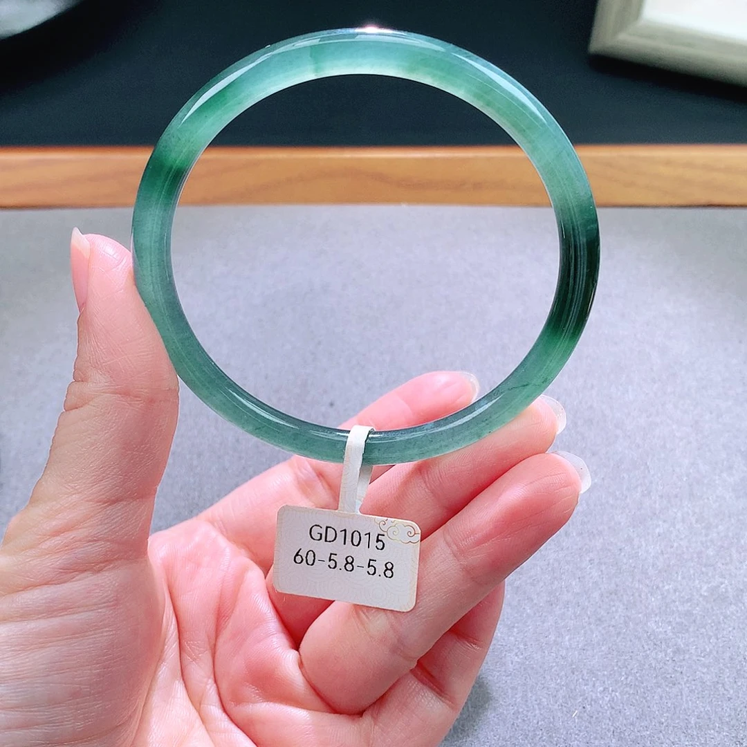 翡翠未镶嵌手镯天然翡翠手镯a货