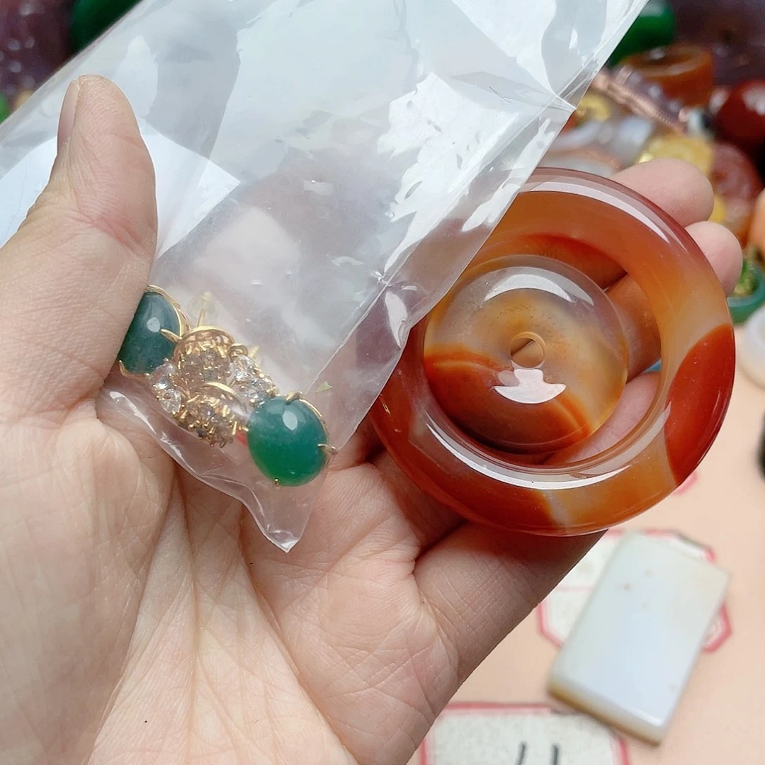 玛瑙/玉髓颈饰合金娟*