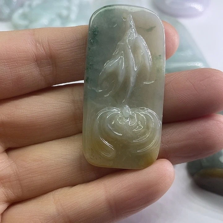 翡翠未镶嵌颈饰缅甸翡翠吊坠