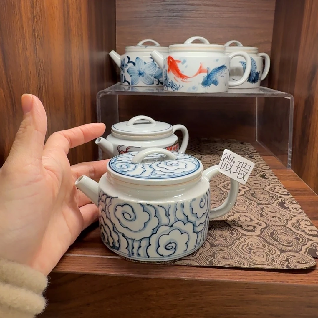 釉下手绘茶具微瑕