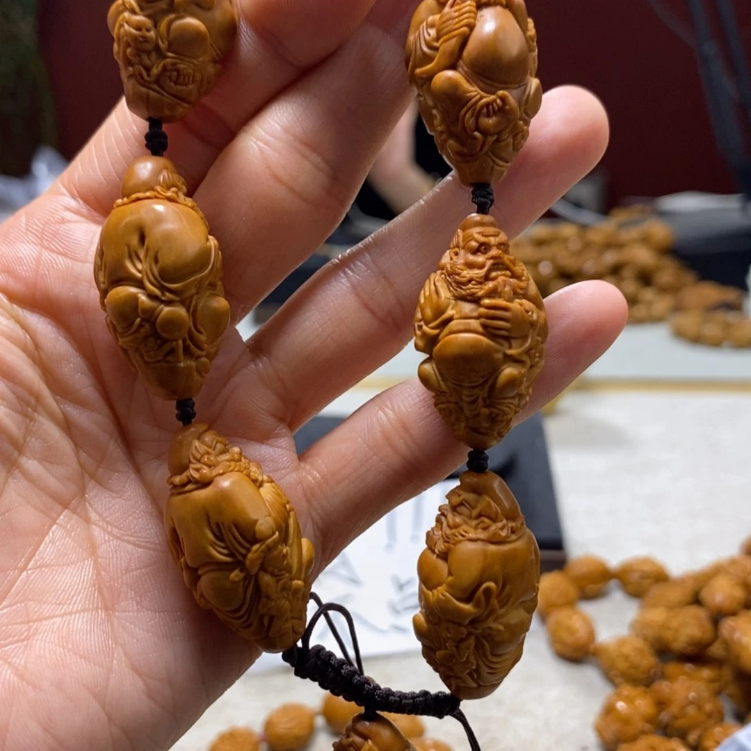 橄榄核吊坠北****）橄榄树