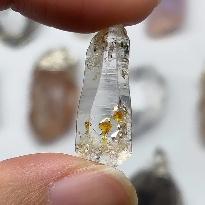 水晶颈饰未镶嵌巴基斯坦油胆闪灵钻26mm+