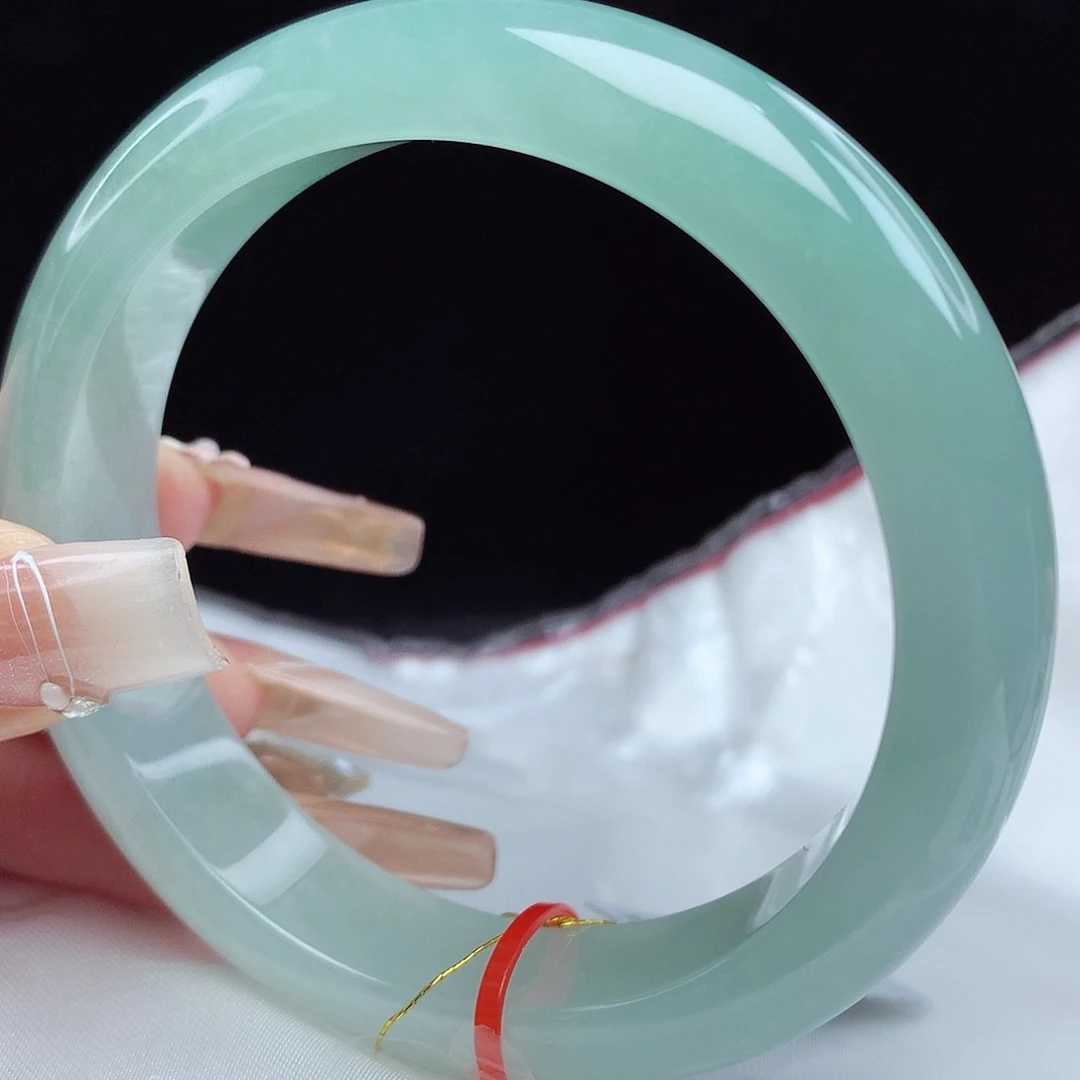 翡翠手镯未镶嵌56圈3668