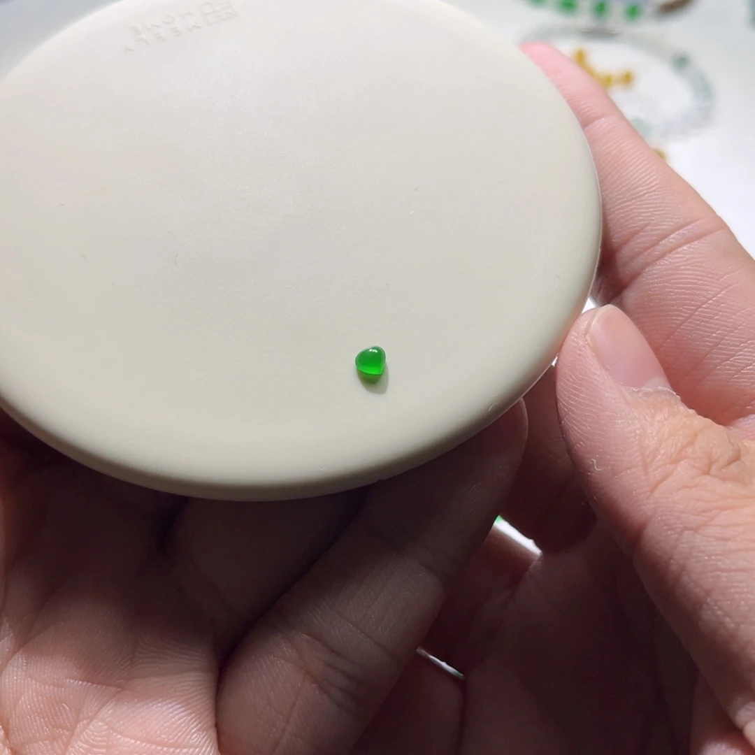 散珠翡翠裸石爱心