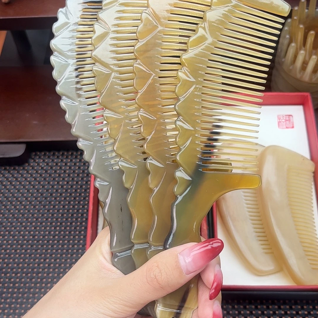 手工制作纯牛角梳子