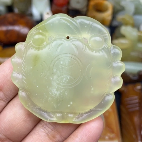 蛇纹石玉未镶嵌颈饰43