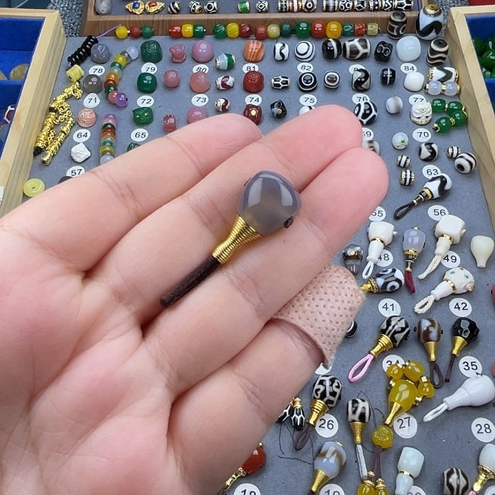 玛瑙/玉髓未镶嵌饰品