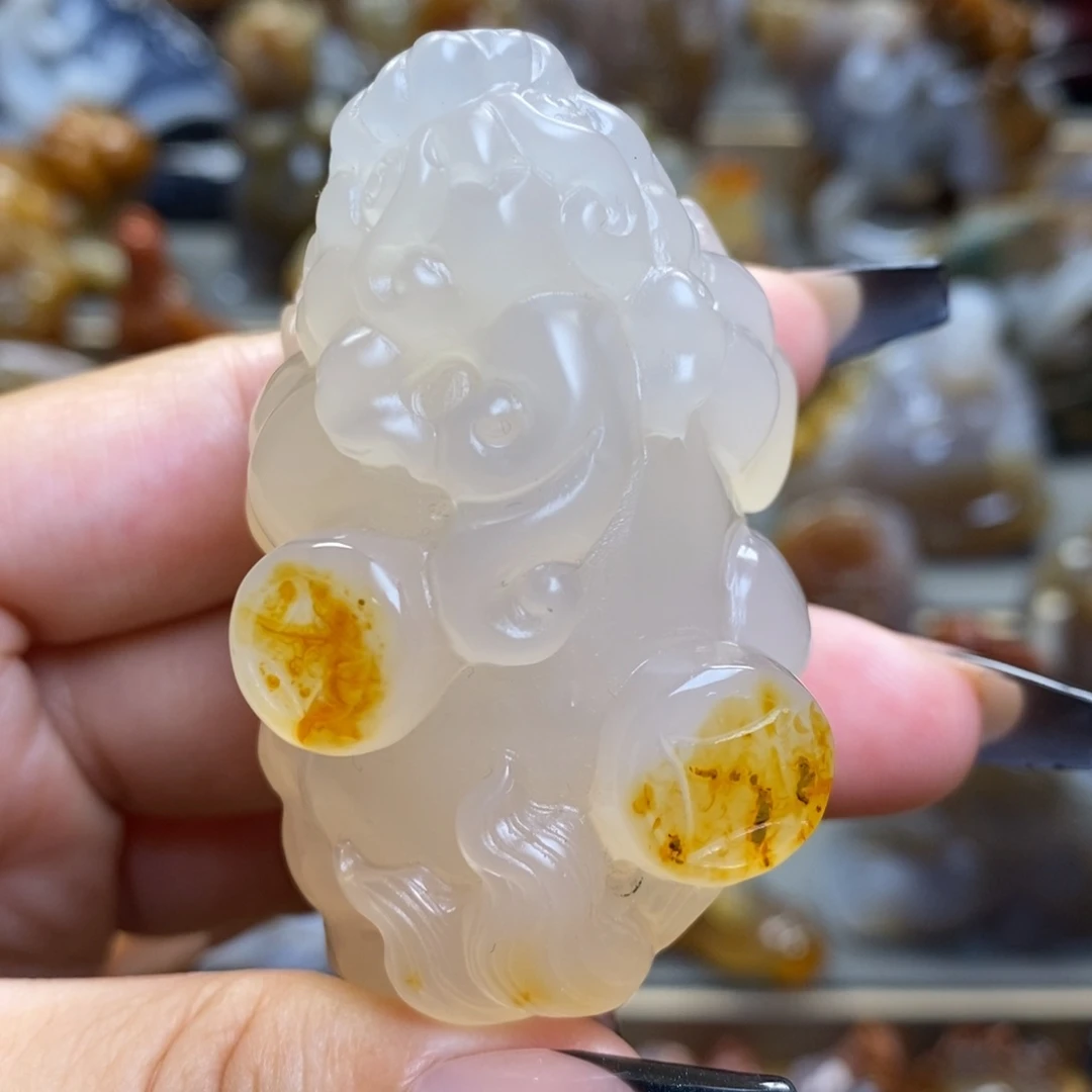 玛瑙/玉髓把件未镶嵌