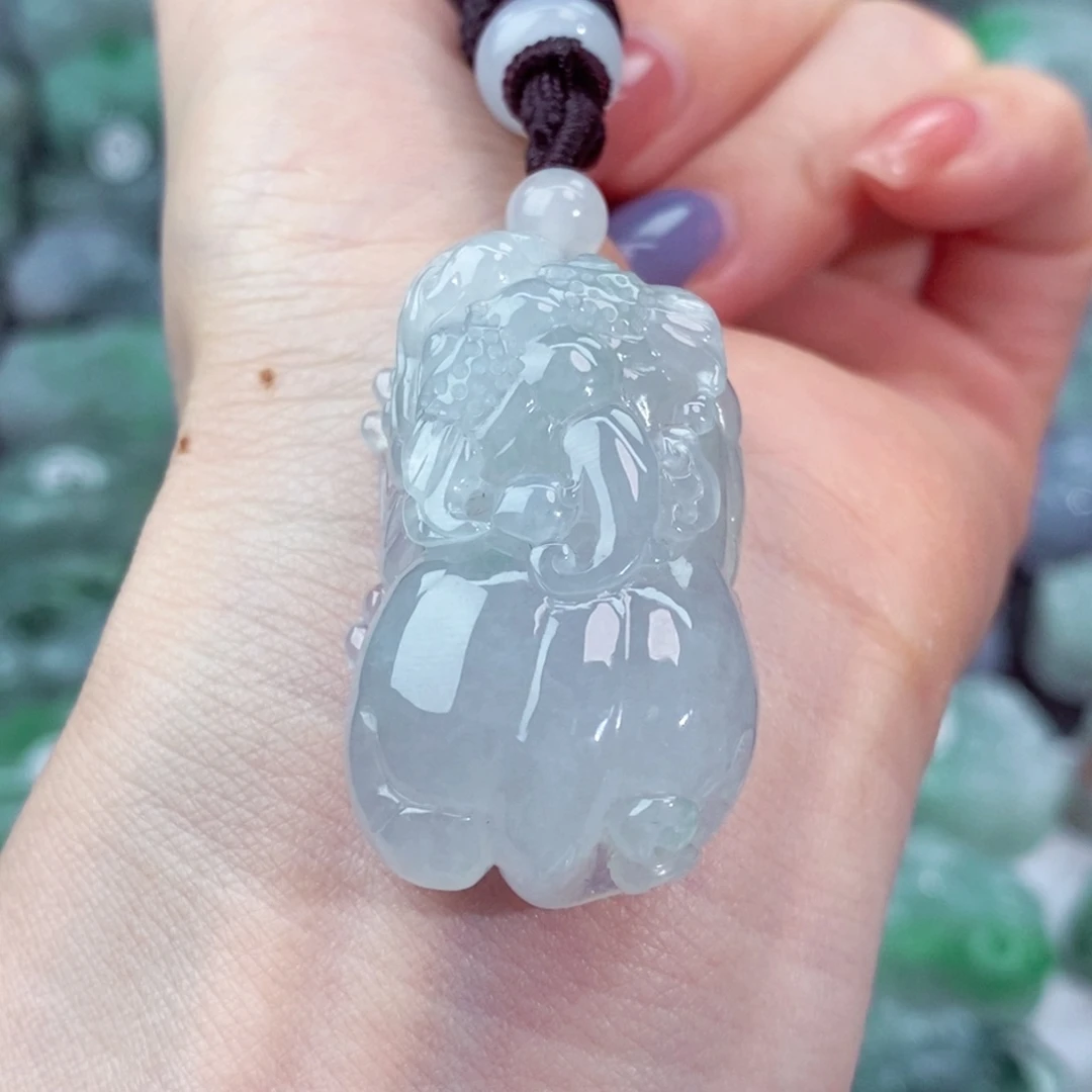 颈饰未镶嵌翡翠天然