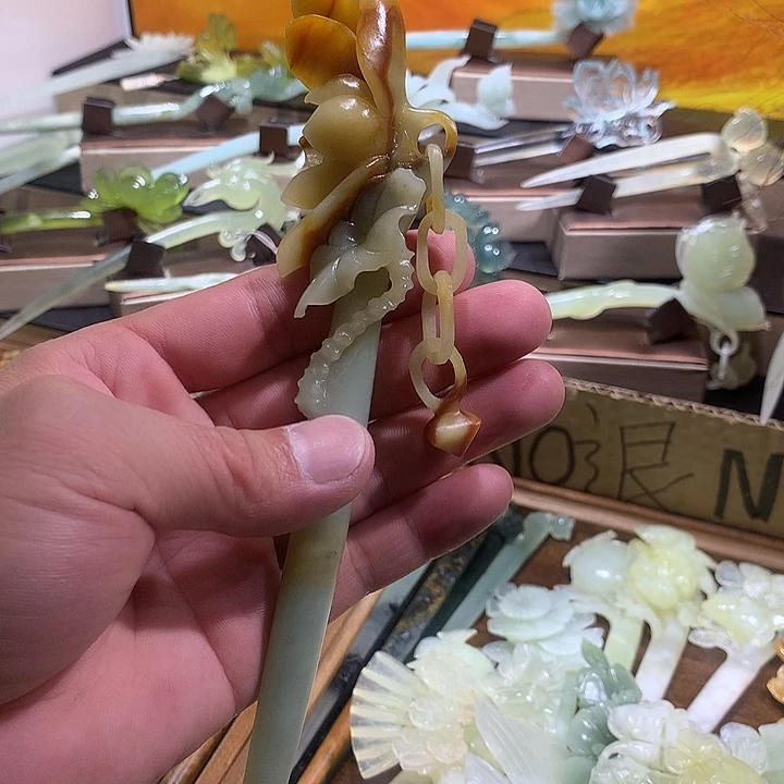 合金蛇纹石玉发饰