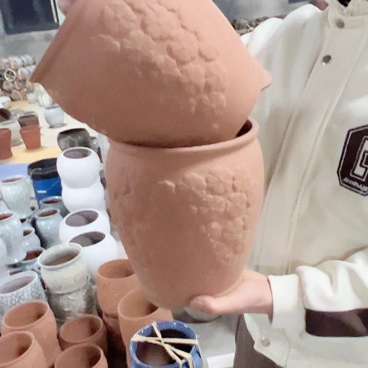 高度22厘米口18厘米