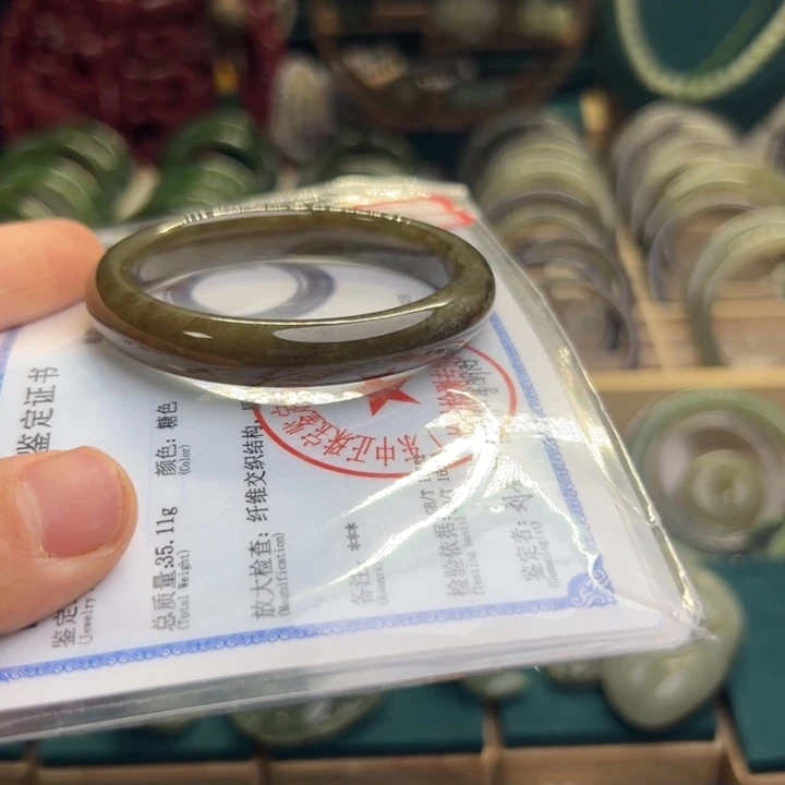 和田玉手镯未镶嵌53.2圈围10593