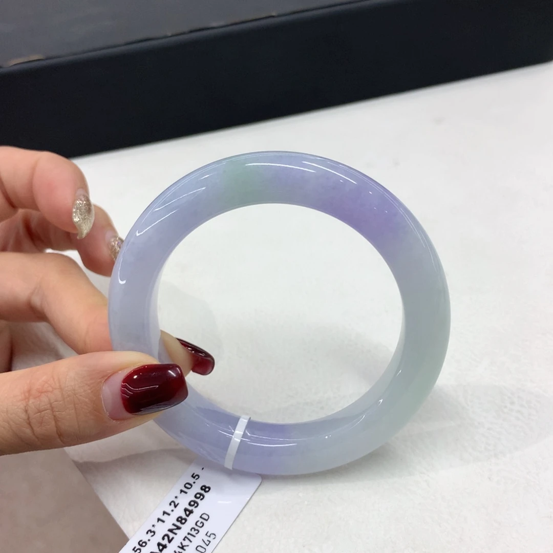 翡翠手镯未镶嵌缅甸翡翠手镯 冰春彩 泥鳅背