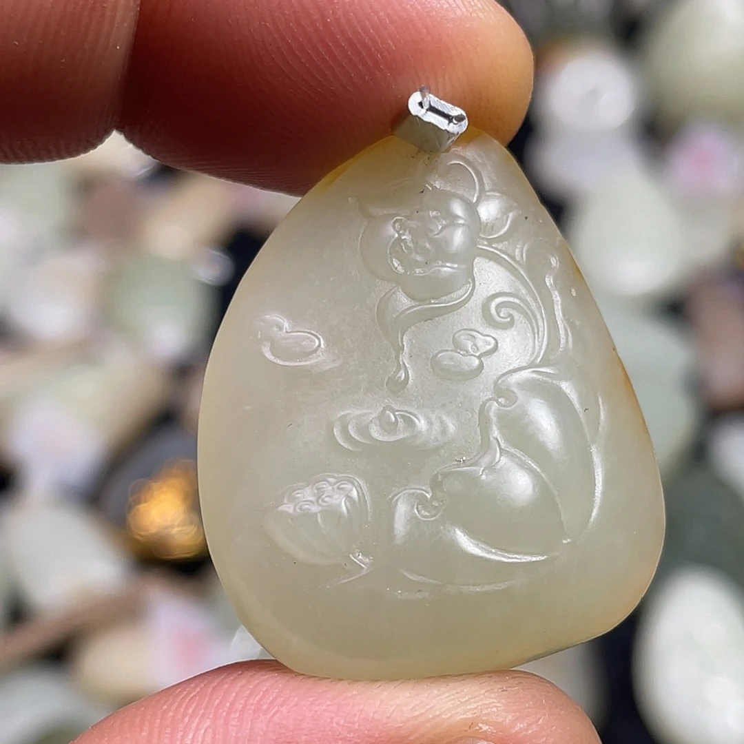 和田玉（糖玉）未镶嵌吊坠(不含链)吊坠