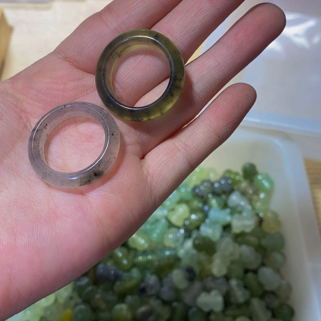 蛇纹石玉未镶嵌毛衣链106