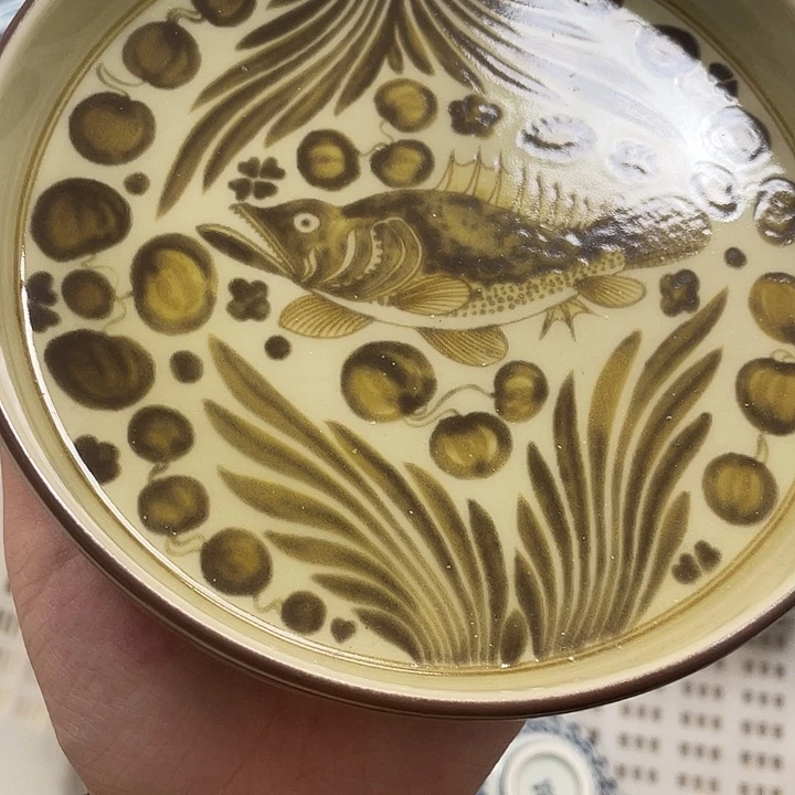 瓷片景德镇釉里金鱼藻纹大壶承