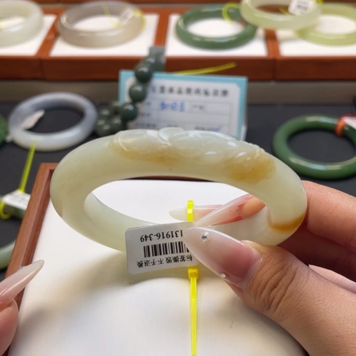 【闪购商品】未镶嵌手镯和田玉63 53/54