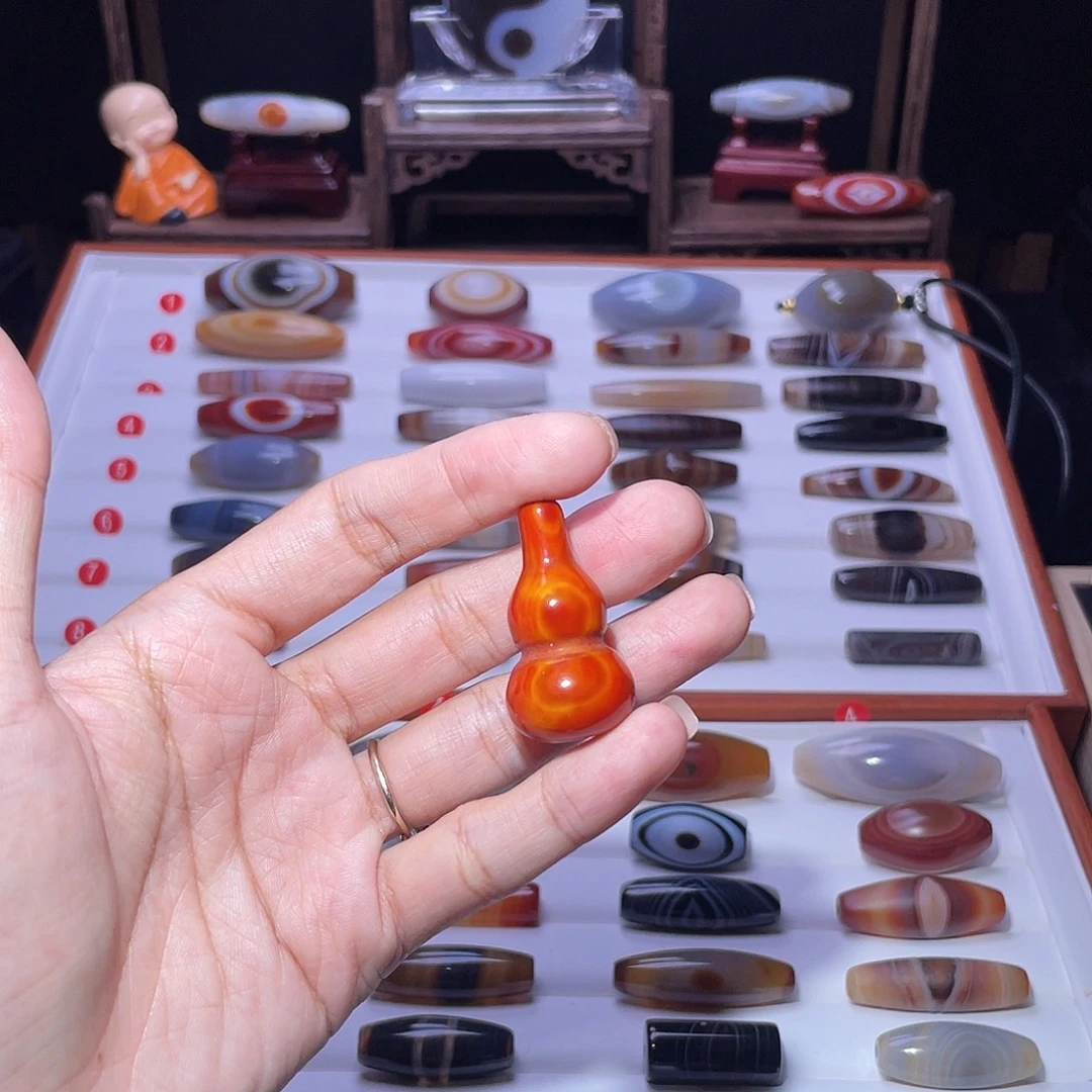 路***玛瑙/玉髓未镶嵌吊坠(赠链)