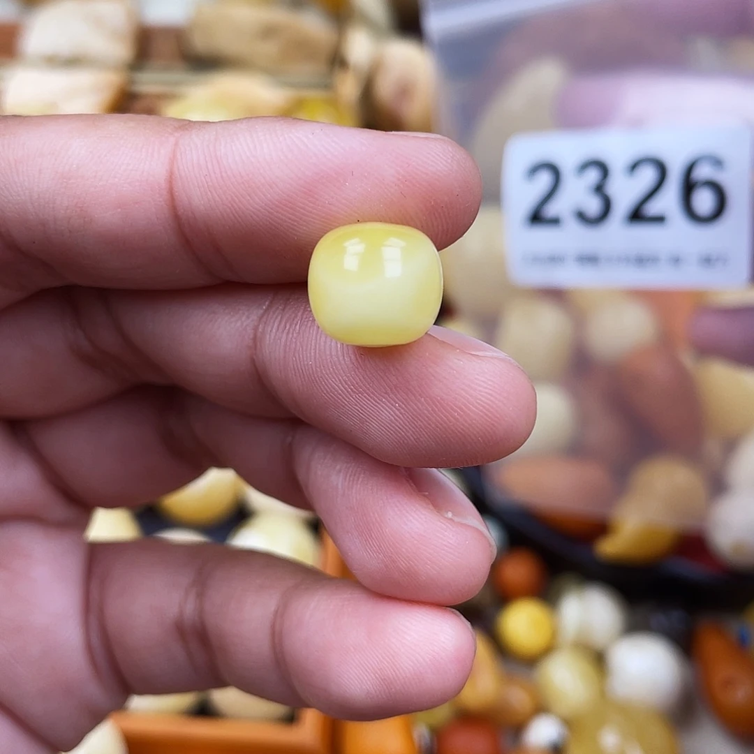 爱***茶未镶嵌蜜蜡珠宝奇石11.5