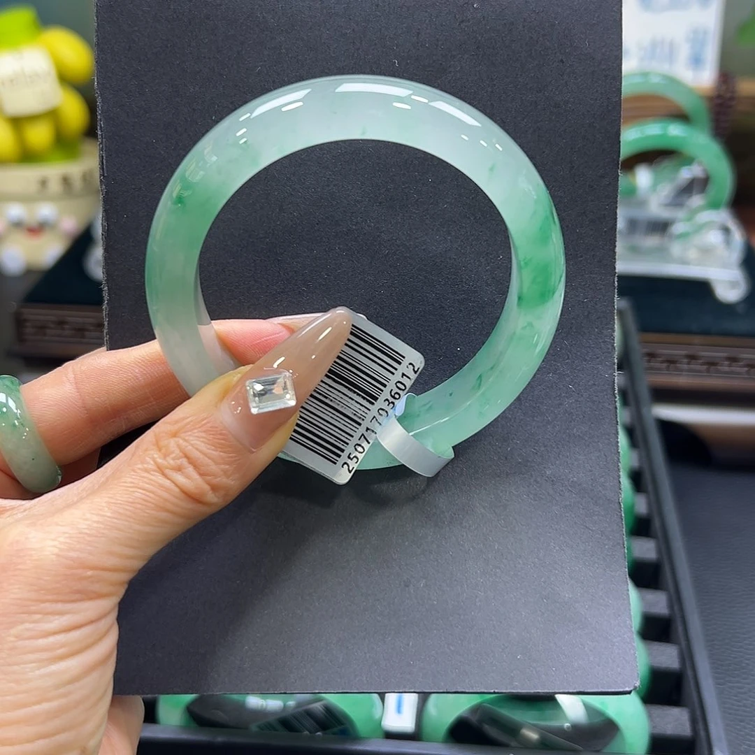 石英质玉（非洲翠）未镶嵌手镯59-60