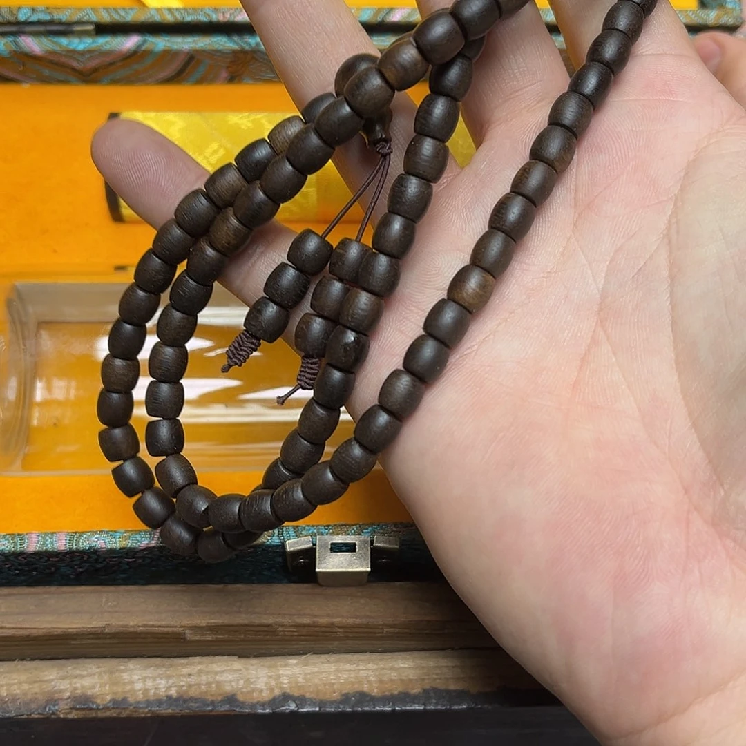 大叶紫檀（黑酸枝木类）